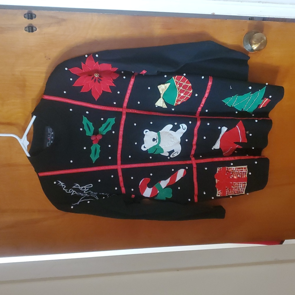 Claus Sport Women's  Christmas Sweater Size L